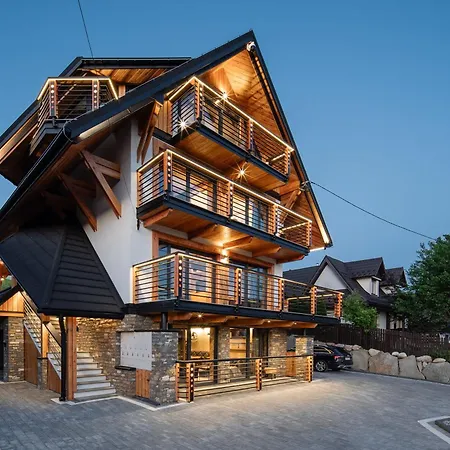 Mountain Base - Milton Bachledzki Wierch 4