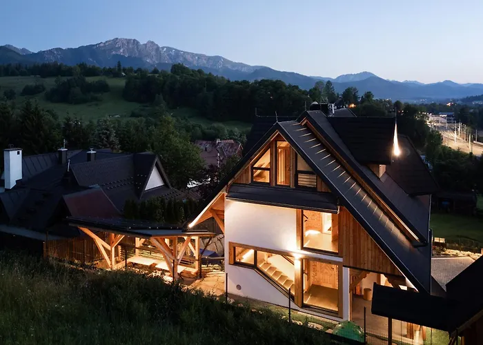 Mountain Base - Milton Bachledzki Wierch 4 * ザコパネ